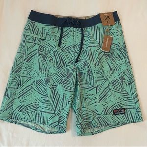 Patagonia Men’s Stretch Wavefarer Boardshorts 21”